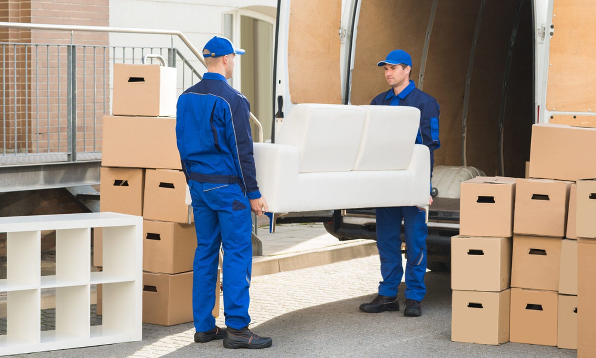 خدمات نقل وتخزين الاثاث